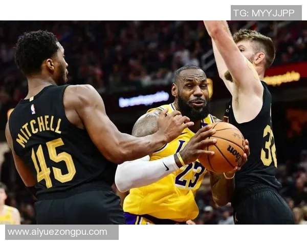 湖人客场不敌步行者，吞下四连败，球队陷入困境，未来如何破局？